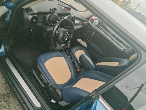 Mini Hatch III (F55/F56) Рестайлинг 2 с пробегом 2021 года, цена 2 354 000 рублей, 57265 км, хэтчбек, Автокод Объявления