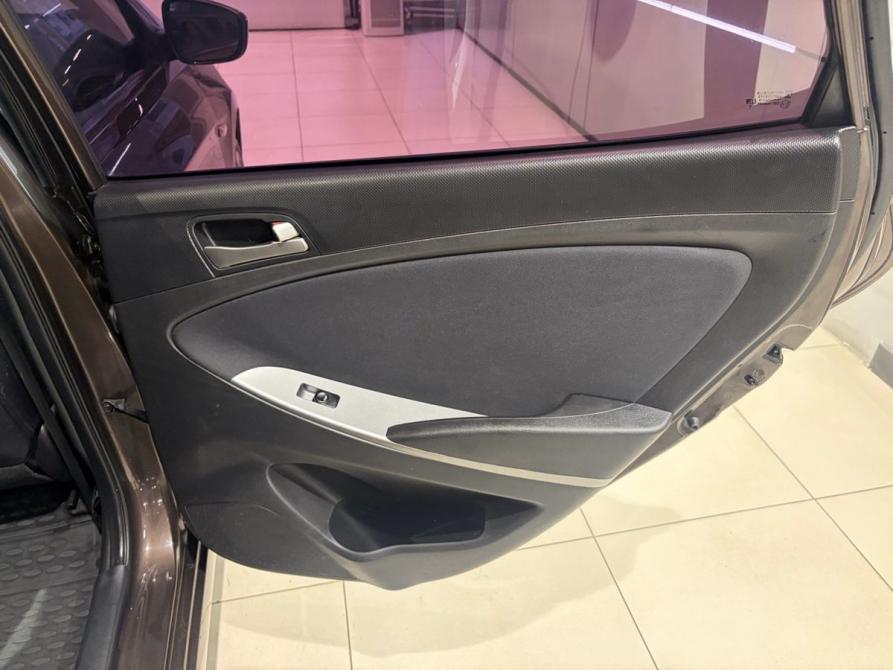 Hyundai Solaris I Рестайлинг Екатеринбург  - изображение 13