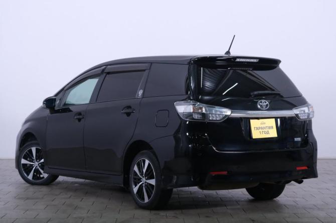 Toyota Wish II Рестайлинг с пробегом 2014 года, цена 1 279 000 рублей, 234086 км, минивэн, Автокод Объявления