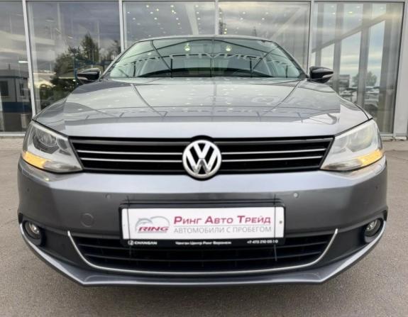 Volkswagen Jetta VI с пробегом 2014 года, цена 950 000 рублей, 232087 км, седан, Автокод Объявления