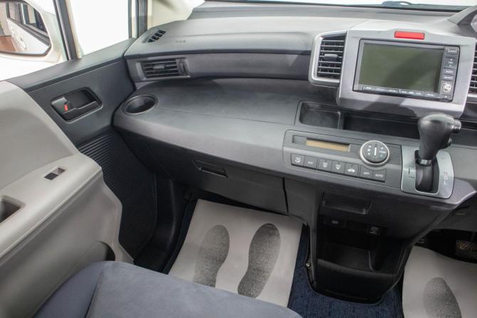Honda Freed I с пробегом 2008 года, цена 999 000 рублей, 132000 км, компактвэн, Автокод Объявления