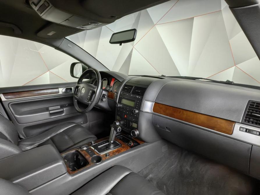 Volkswagen Touareg I Рестайлинг Москва  - изображение 11