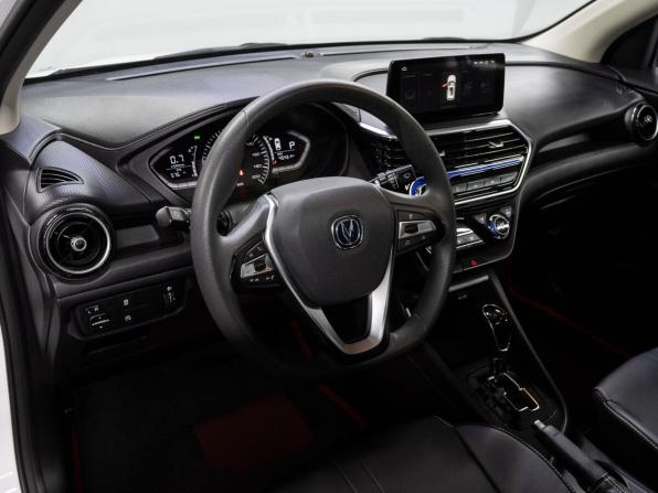 Changan Alsvin с пробегом 2023 года, цена 1 100 000 рублей, 45431 км, седан, Автокод Объявления