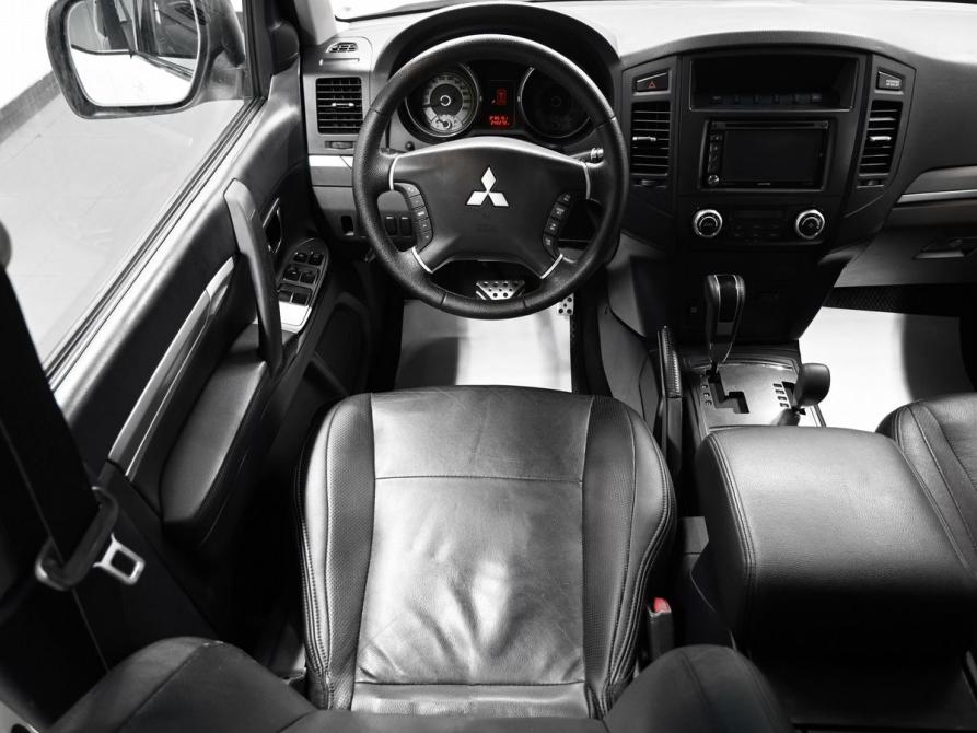 Mitsubishi Pajero IV Рестайлинг 1 Тверь  - изображение 12