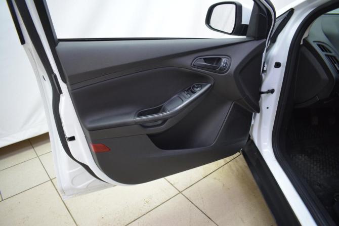 Ford Focus III Рестайлинг с пробегом 2019 года, цена 949 000 рублей, 241000 км, хэтчбек, Автокод Объявления