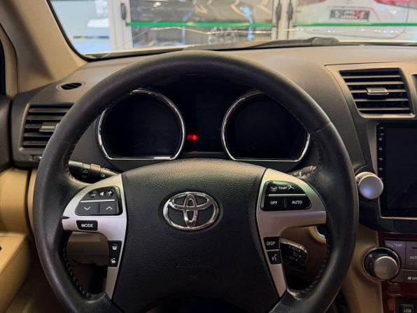 Toyota Highlander II (XU40) Рестайлинг с пробегом 2011 года, цена 1 750 000 рублей, 290190 км, внедорожник, Автокод Объявления