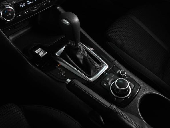 Mazda 3 III (BM) Рестайлинг с пробегом 2016 года, цена 1 429 000 рублей, 135834 км, седан, Автокод Объявления