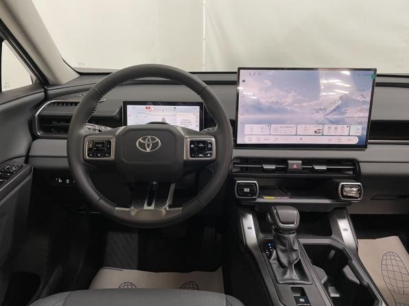 Toyota RAV4 VI (XA60) с пробегом 2026 года, цена 4 350 000 рублей, 47 км, внедорожник, Автокод Объявления