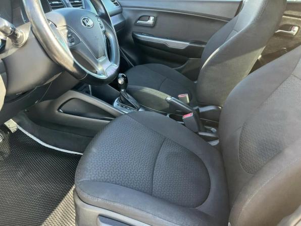 Kia Rio III Рестайлинг с пробегом 2017 года, цена 1 091 439 рублей, 186273 км, седан, Автокод Объявления