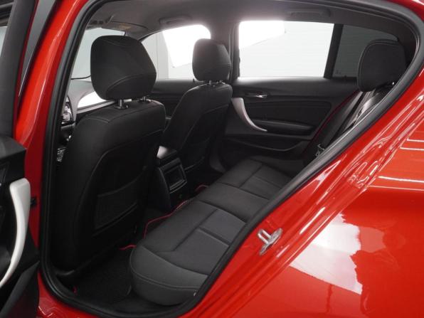BMW 1 серии II (F20/F21) Рестайлинг с пробегом 2017 года, цена 1 599 000 рублей, 152072 км, хэтчбек, Автокод Объявления