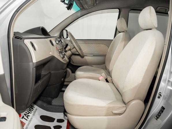 Toyota Sienta I Рестайлинг 1 с пробегом 2006 года, цена 625 000 рублей, 180771 км, компактвэн, Автокод Объявления