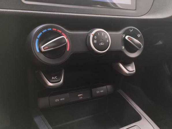 Kia Rio IV Рестайлинг с пробегом 2021 года, цена 1 420 000 рублей, 114983 км, хэтчбек, Автокод Объявления
