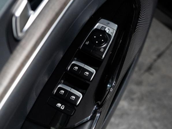 Kia K5 III с пробегом 2021 года, цена 2 450 000 рублей, 137105 км, седан, Автокод Объявления
