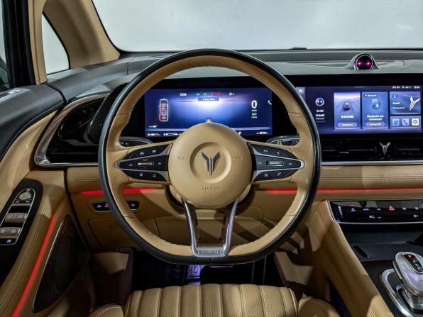 Voyah Dream I с пробегом 2023 года, цена 5 410 000 рублей, 68729 км, минивэн, Автокод Объявления