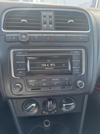 Volkswagen Polo V с пробегом 2010 года, цена 575 000 рублей, 280000 км, седан, Автокод Объявления