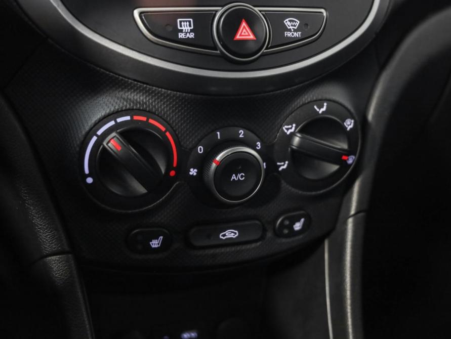 Hyundai Solaris I Рестайлинг Санкт-Петербург  - изображение 16
