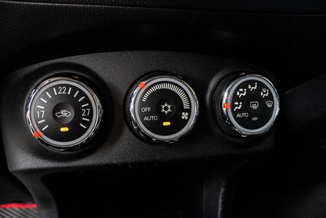 Mitsubishi Outlander II Рестайлинг с пробегом 2011 года, цена 1 365 000 рублей, 161944 км, внедорожник, Автокод Объявления
