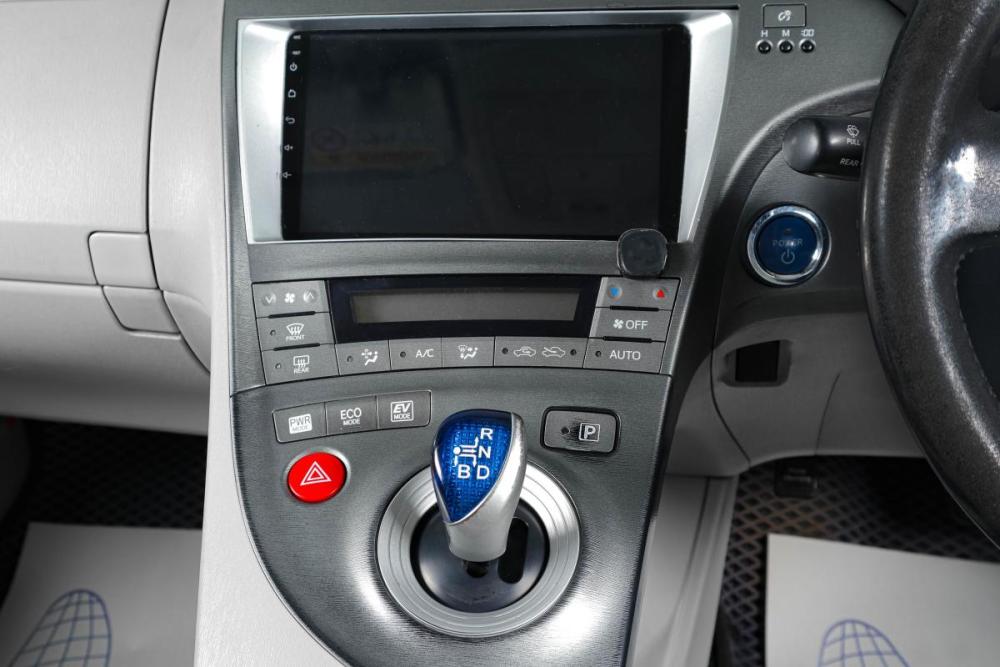 Toyota Prius III (XW30) Тюмень  - изображение 17