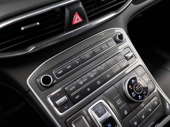 Hyundai Santa Fe IV Рестайлинг с пробегом 2021 года, цена 3 735 200 рублей, 67850 км, внедорожник, Автокод Объявления