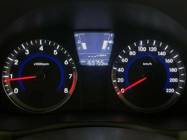 Hyundai Solaris I с пробегом 2012 года, цена 699 000 рублей, 169755 км, седан, Автокод Объявления