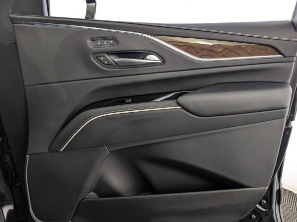 Cadillac Escalade V с пробегом 2023 года, цена 10 950 000 рублей, 32425 км, внедорожник, Автокод Объявления