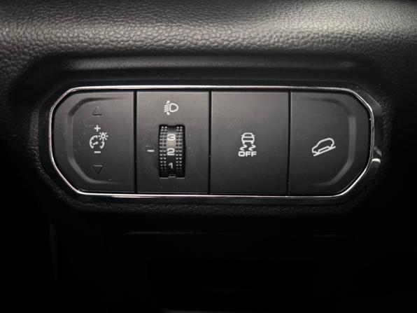 Haval Jolion I с пробегом 2023 года, цена 1 745 000 рублей, 99592 км, внедорожник, Автокод Объявления