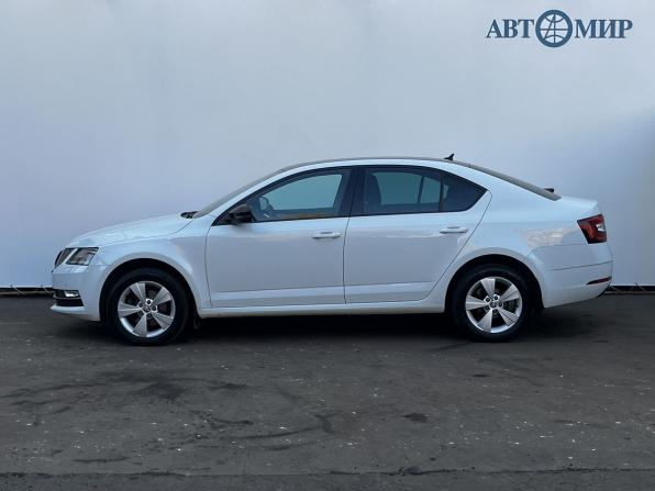 Skoda Octavia III (A7) Рестайлинг с пробегом 2018 года, цена 2 000 000 рублей, 76989 км, лифтбек, Автокод Объявления