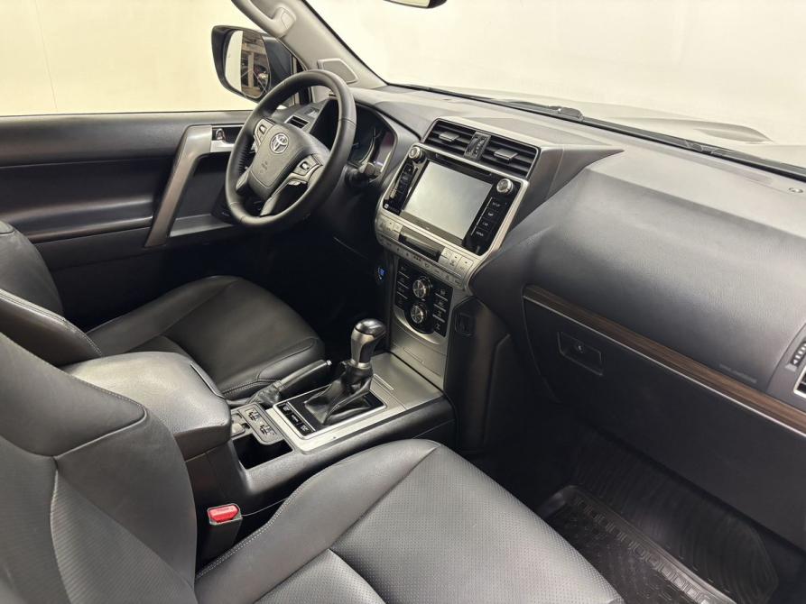 Toyota Land Cruiser Prado 150 Series Рестайлинг 2 Вологда  - изображение 12