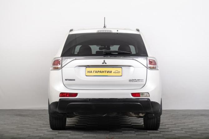 Mitsubishi Outlander III с пробегом 2013 года, цена 1 779 000 рублей, 182000 км, внедорожник, Автокод Объявления