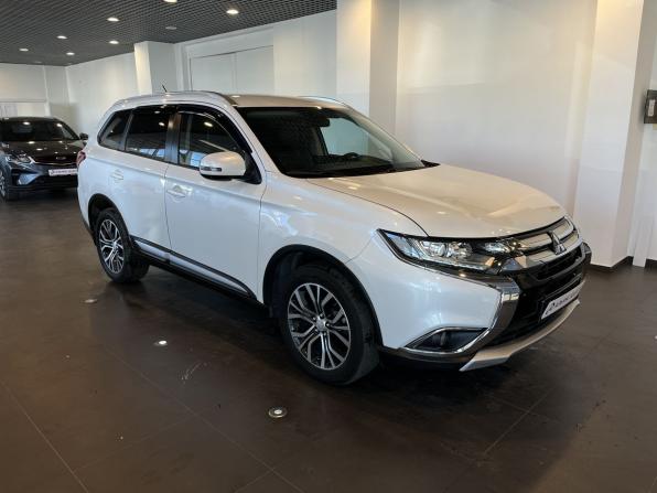 Mitsubishi Outlander III Рестайлинг 2 с пробегом 2015 года, цена 2 210 000 рублей, 82729 км, внедорожник, Автокод Объявления
