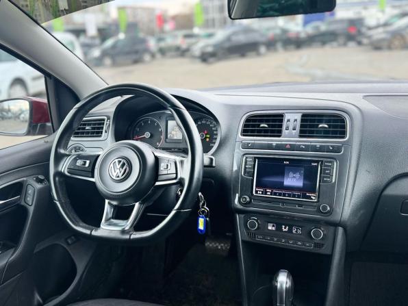 Volkswagen Polo V Рестайлинг с пробегом 2018 года, цена 1 199 000 рублей, 88650 км, седан, Автокод Объявления