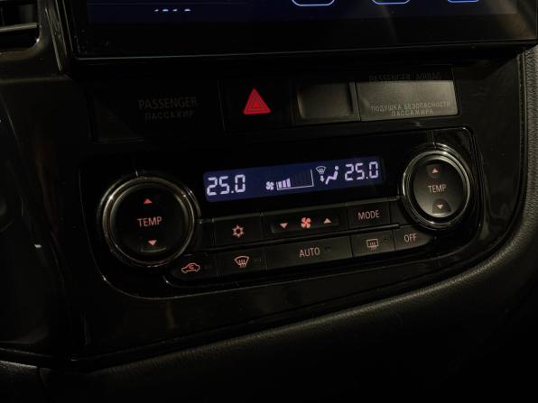 Mitsubishi Outlander III с пробегом 2012 года, цена 1 649 000 рублей, 135188 км, внедорожник, Автокод Объявления