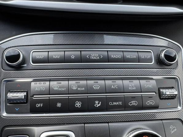Hyundai Santa Fe IV Рестайлинг с пробегом 2021 года, цена 3 777 000 рублей, 50233 км, внедорожник, Автокод Объявления