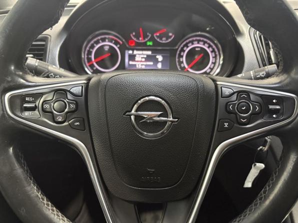 Opel Insignia I Рестайлинг с пробегом 2014 года, цена 953 000 рублей, 260861 км, седан, Автокод Объявления
