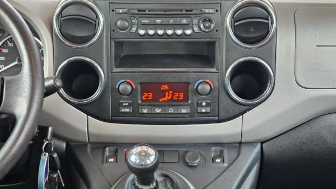 Peugeot Partner II с пробегом 2011 года, цена 749 000 рублей, 107000 км, минивэн, Автокод Объявления