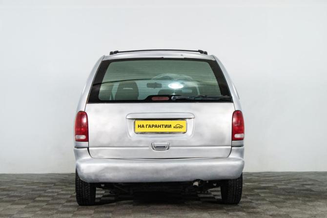 Chrysler Voyager III с пробегом 2000 года, цена 379 000 рублей, 409400 км, минивэн, Автокод Объявления