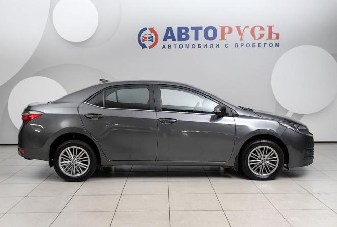 Toyota Corolla XI (E160 E170 E180) Рестайлинг 1 с пробегом 2018 года, цена 1 585 000 рублей, 198000 км, седан, Автокод Объявления