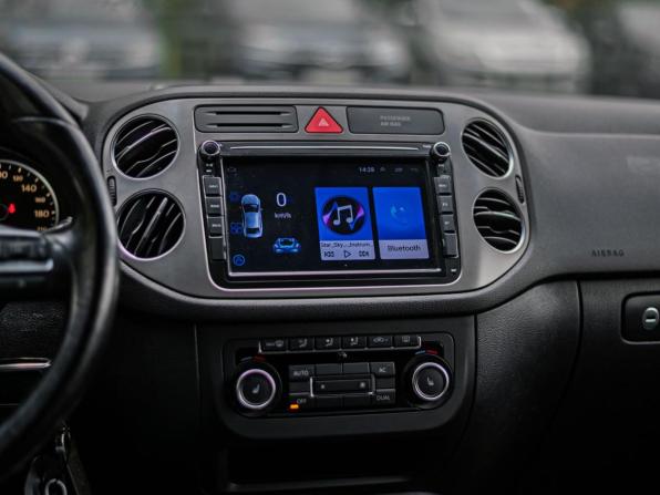 Volkswagen Tiguan I Рестайлинг с пробегом 2011 года, цена 915 000 рублей, 199801 км, внедорожник, Автокод Объявления