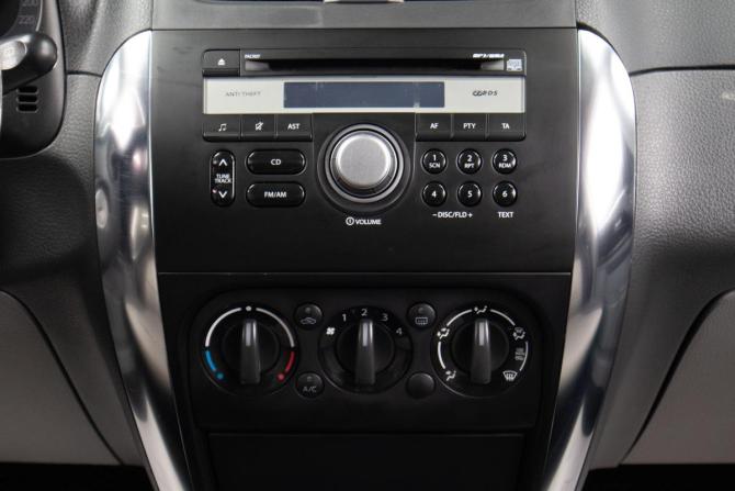 Suzuki SX4 I (Classic) Рестайлинг с пробегом 2013 года, цена 899 000 рублей, 153861 км, хэтчбек, Автокод Объявления