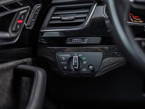 Audi Q7 II (4M) с пробегом 2018 года, цена 4 055 000 рублей, 199303 км, внедорожник, Автокод Объявления