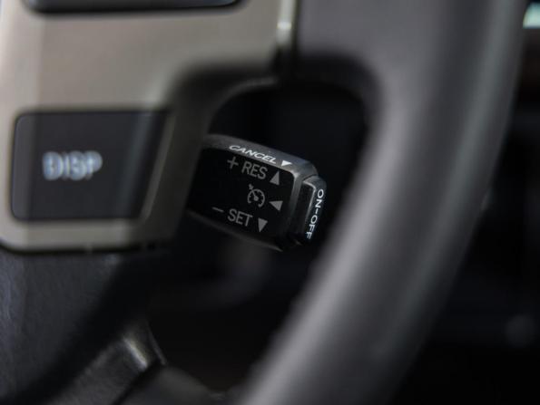Toyota Land Cruiser 200 Series с пробегом 2011 года, цена 2 499 000 рублей, 300217 км, внедорожник, Автокод Объявления