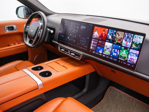 Li Auto (Lixiang) L9 I с пробегом 2023 года, цена 6 570 000 рублей, 45780 км, внедорожник, Автокод Объявления
