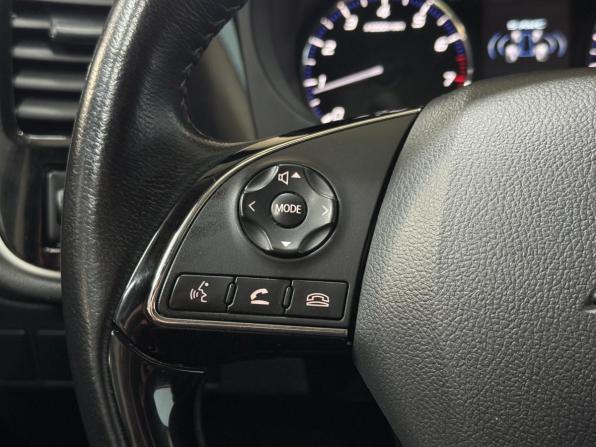 Mitsubishi Outlander III Рестайлинг 3 с пробегом 2020 года, цена 2 395 000 рублей, 130705 км, внедорожник, Автокод Объявления