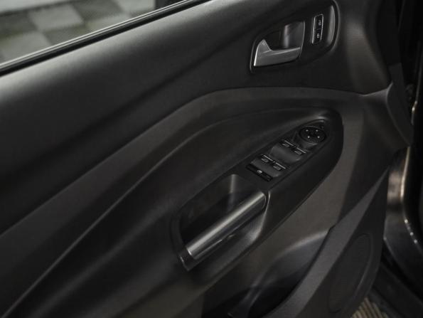 Ford Kuga II с пробегом 2016 года, цена 1 135 000 рублей, 219799 км, внедорожник, Автокод Объявления