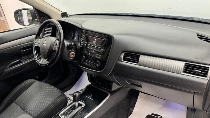 Mitsubishi Outlander III Рестайлинг 2 с пробегом 2017 года, цена 1 750 000 рублей, 190773 км, внедорожник, Автокод Объявления