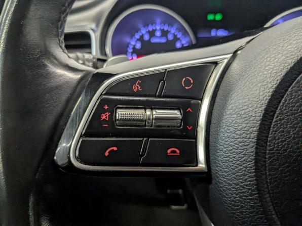 Kia Ceed III с пробегом 2020 года, цена 1 890 000 рублей, 91490 км, универсал, Автокод Объявления