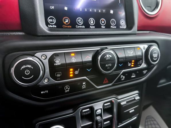 Jeep Gladiator II (JT) с пробегом 2020 года, цена 5 700 000 рублей, 99818 км, offers.body_type.unknown, Автокод Объявления