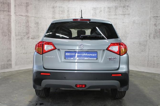 Suzuki Vitara II с пробегом 2018 года, цена 1 695 000 рублей, 99396 км, внедорожник, Автокод Объявления