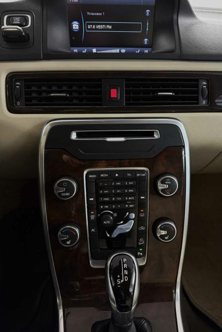 Volvo XC70 II Рестайлинг Москва  - изображение 7