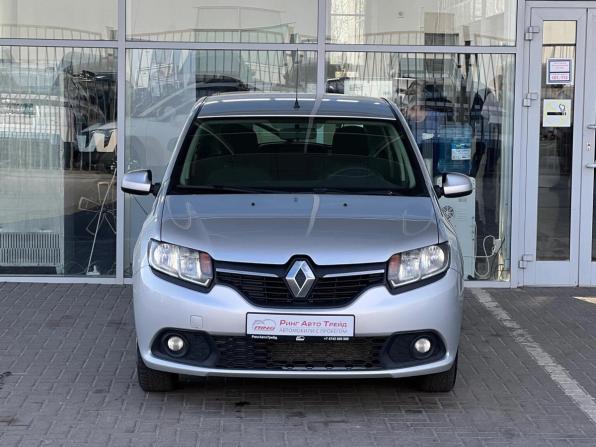 Renault Sandero II с пробегом 2018 года, цена 949 000 рублей, 102033 км, хэтчбек, Автокод Объявления